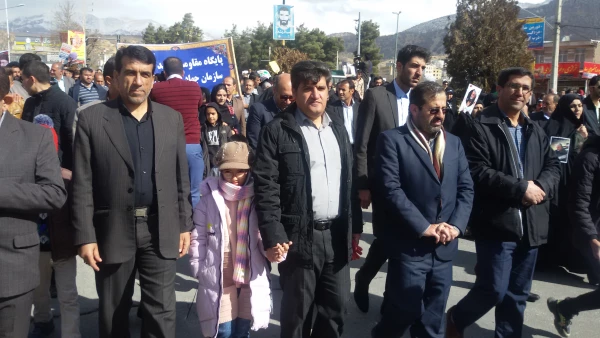  شکوه حضور حماسی:
شرکت دانشگاهیان دانشگاه فرهنگیان استان در راهپیمایی بیاشکوه 22بهمن1398 3