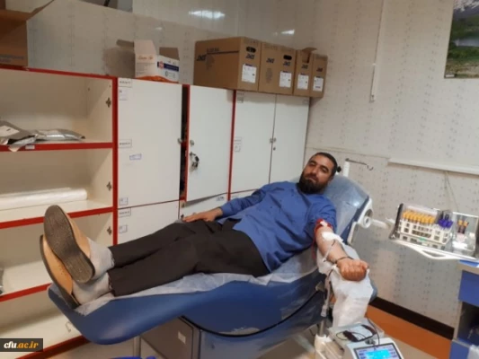 اهدای خون کارکنان  و مسئولان دانشگاه فرهنگیان استان 2