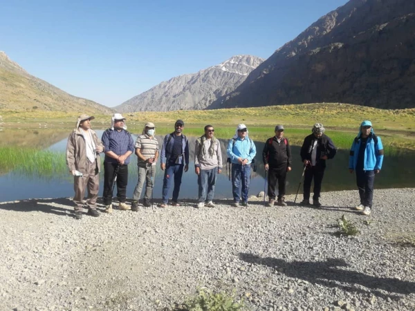 به منظور ایجادروحیه نشاط و شادابی انجام شد:
کوهپیمایی جمعی از کارکنان دانشگاه فرهنگیان استان در ارتفاعات دنا 2