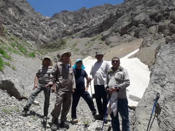 به منظور ایجادروحیه نشاط و شادابی انجام شد:
کوهپیمایی جمعی از کارکنان دانشگاه فرهنگیان استان در ارتفاعات دنا 2